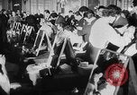 Standbild Friseure Lissabon Portugal, 1954, aus Sekunde 7 historischem Filmmaterial Videoclip 65675052627