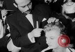 Standbild Friseure Lissabon Portugal, 1954, aus Sekunde 12 historischem Filmmaterial Videoclip 65675052627