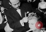 Standbild Friseure Lissabon Portugal, 1954, aus Sekunde 13 historischem Filmmaterial Videoclip 65675052627