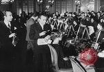 Standbild Friseure Lissabon Portugal, 1954, aus Sekunde 20 historischem Filmmaterial Videoclip 65675052627