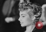Standbild Friseure Lissabon Portugal, 1954, aus Sekunde 31 historischem Filmmaterial Videoclip 65675052627