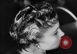 Standbild Friseure Lissabon Portugal, 1954, aus Sekunde 39 historischem Filmmaterial Videoclip 65675052627