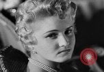 Standbild Friseure Lissabon Portugal, 1954, aus Sekunde 49 historischem Filmmaterial Videoclip 65675052627