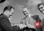 Standbild Film star Jimmy Stewart Miami Florida USA, 1954, aus Sekunde 25 historischem Filmmaterial Videoclip 65675052628