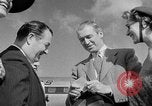 Standbild Film star Jimmy Stewart Miami Florida USA, 1954, aus Sekunde 27 historischem Filmmaterial Videoclip 65675052628