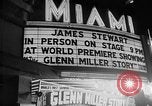 Standbild Film star Jimmy Stewart Miami Florida USA, 1954, aus Sekunde 32 historischem Filmmaterial Videoclip 65675052628