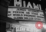 Standbild Film star Jimmy Stewart Miami Florida USA, 1954, aus Sekunde 34 historischem Filmmaterial Videoclip 65675052628