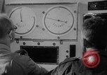 Standbild Dritte atomare Explosion von Großbritannien Australien, 1954, aus Sekunde 31 historischem Filmmaterial Videoclip 65675052629