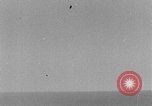 Standbild Dritte atomare Explosion von Großbritannien Australien, 1954, aus Sekunde 40 historischem Filmmaterial Videoclip 65675052629