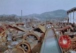 Image s'est effondré membres de toit Japon, 1946, de la seconde 62 séquences d'archives historiques vidéo 65675052632