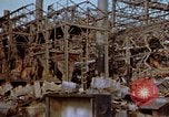 Image usine productrice de gaz Honshu Japon Kure Base navale, 1946, de la seconde 21 séquences d'archives historiques vidéo 65675052638