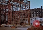 Image usine productrice de gaz Honshu Japon Kure Base navale, 1946, de la seconde 50 séquences d'archives historiques vidéo 65675052638