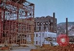 Image usine productrice de gaz Honshu Japon Kure Base navale, 1946, de la seconde 54 séquences d'archives historiques vidéo 65675052638