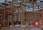 Image usine productrice de gaz Honshu Japon Kure Base navale, 1946, de la seconde 60 séquences d'archives historiques vidéo 65675052638