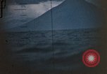 Standbild US Submarine Torpedos japanischen Frachter Japan, 1945, aus Sekunde 37 historischem Filmmaterial Videoclip 65675052644
