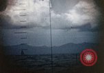 Standbild US Submarine Torpedos japanischen Frachter Japan, 1945, aus Sekunde 53 historischem Filmmaterial Videoclip 65675052644