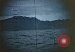 Standbild US Submarine Torpedos japanischen Frachter Japan, 1945, aus Sekunde 60 historischem Filmmaterial Videoclip 65675052644