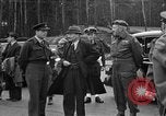 Image Clement Attlee R Berlin Allemagne Gatow Airport, 1945, de la seconde 37 séquences d'archives historiques vidéo 65675052647