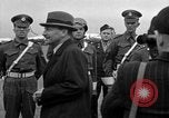 Image Clement Attlee R Berlin Allemagne Gatow Airport, 1945, de la seconde 42 séquences d'archives historiques vidéo 65675052647