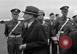 Image Clement Attlee R Berlin Allemagne Gatow Airport, 1945, de la seconde 43 séquences d'archives historiques vidéo 65675052647