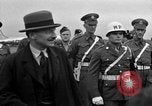 Image Clement Attlee R Berlin Allemagne Gatow Airport, 1945, de la seconde 46 séquences d'archives historiques vidéo 65675052647