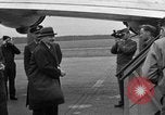 Image Clement Attlee R Berlin Allemagne Gatow Airport, 1945, de la seconde 59 séquences d'archives historiques vidéo 65675052647