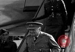 Image Winston Churchill Berlin Allemagne Gatow Airport, 1945, de la seconde 20 séquences d'archives historiques vidéo 65675052650