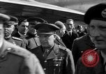Image Winston Churchill Berlin Allemagne Gatow Airport, 1945, de la seconde 29 séquences d'archives historiques vidéo 65675052650