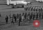 Image Winston Churchill Berlin Allemagne Gatow Airport, 1945, de la seconde 52 séquences d'archives historiques vidéo 65675052650