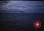 Standbild Japanische Schiff Brennen von Amerikanischen u-boot Angriff Palau Inseln, 1945, aus Sekunde 6 historischem Filmmaterial Videoclip 65675052652