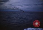 Standbild Japanische Schiff Brennen von Amerikanischen u-boot Angriff Palau Inseln, 1945, aus Sekunde 7 historischem Filmmaterial Videoclip 65675052652