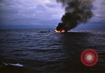 Standbild Japanische Schiff Brennen von Amerikanischen u-boot Angriff Palau Inseln, 1945, aus Sekunde 31 historischem Filmmaterial Videoclip 65675052652