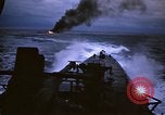 Standbild Japanische Schiff Brennen von Amerikanischen u-boot Angriff Palau Inseln, 1945, aus Sekunde 38 historischem Filmmaterial Videoclip 65675052652