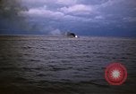Standbild Japanische Schiff Brennen von Amerikanischen u-boot Angriff Palau Inseln, 1945, aus Sekunde 45 historischem Filmmaterial Videoclip 65675052652