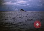 Standbild Japanische Schiff Brennen von Amerikanischen u-boot Angriff Palau Inseln, 1945, aus Sekunde 49 historischem Filmmaterial Videoclip 65675052652