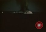 Standbild Japanische Frachter explodiert aus amerikanischen Torpedos Palau Inseln, 1945, aus Sekunde 11 historischem Filmmaterial Videoclip 65675052653