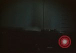 Standbild Japanische Frachter explodiert aus amerikanischen Torpedos Palau Inseln, 1945, aus Sekunde 17 historischem Filmmaterial Videoclip 65675052653