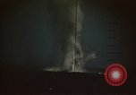 Standbild Japanische Frachter explodiert aus amerikanischen Torpedos Palau Inseln, 1945, aus Sekunde 44 historischem Filmmaterial Videoclip 65675052653
