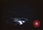 Standbild US Navy u-boot Torpedos markante Japanischen Schiff Palau Inseln, 1945, aus Sekunde 8 historischem Filmmaterial Videoclip 65675052654