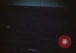 Standbild US Navy u-boot Torpedos markante Japanischen Schiff Palau Inseln, 1945, aus Sekunde 9 historischem Filmmaterial Videoclip 65675052654