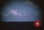 Standbild US Navy u-boot Torpedos markante Japanischen Schiff Palau Inseln, 1945, aus Sekunde 17 historischem Filmmaterial Videoclip 65675052654