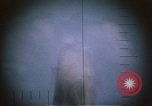 Standbild US Navy u-boot Torpedos markante Japanischen Schiff Palau Inseln, 1945, aus Sekunde 34 historischem Filmmaterial Videoclip 65675052654