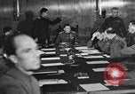 Standbild russischen Beamten Potsdam Deutschland, 1945, aus Sekunde 10 historischem Filmmaterial Videoclip 65675052660