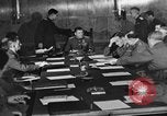 Standbild russischen Beamten Potsdam Deutschland, 1945, aus Sekunde 12 historischem Filmmaterial Videoclip 65675052660