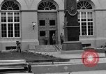 Standbild russischen Beamten Potsdam Deutschland, 1945, aus Sekunde 26 historischem Filmmaterial Videoclip 65675052660