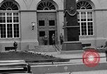 Standbild russischen Beamten Potsdam Deutschland, 1945, aus Sekunde 27 historischem Filmmaterial Videoclip 65675052660