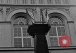 Standbild russischen Beamten Potsdam Deutschland, 1945, aus Sekunde 31 historischem Filmmaterial Videoclip 65675052660