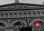 Standbild russischen Beamten Potsdam Deutschland, 1945, aus Sekunde 38 historischem Filmmaterial Videoclip 65675052660