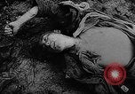 Standbild Ausbildung von japanischen Soldaten in Zweiten Weltkrieg Marianen, 1945, aus Sekunde 24 historischem Filmmaterial Videoclip 65675052672