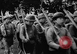 Standbild Ausbildung von japanischen Soldaten in Zweiten Weltkrieg Marianen, 1945, aus Sekunde 38 historischem Filmmaterial Videoclip 65675052672